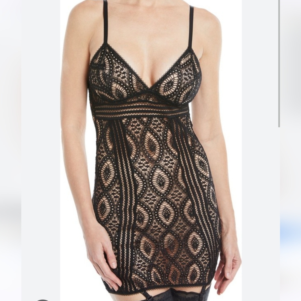NWT Else Baroque Black Lace Triangle Cup Fitted Slip Removable Suspenders S